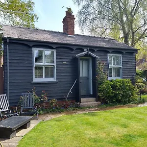 Holiday home Thompsons